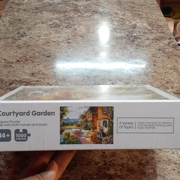 COURTYARD GARDEN JIGSAW PUZZLE. 1000 PIECES - Picture 3 of 5